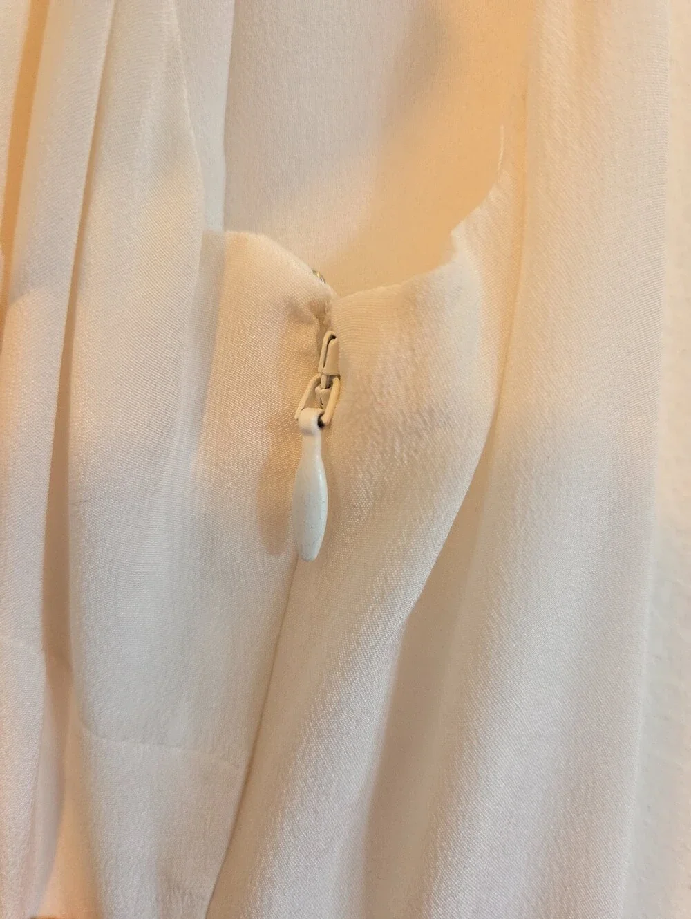 White House Black Market Cream Ruffle V-Neck Sleeveless Top